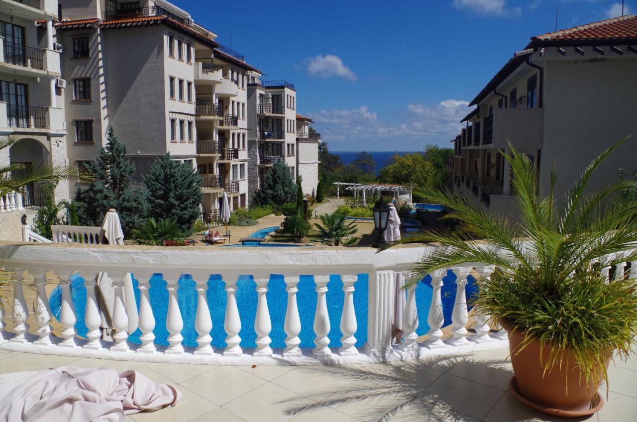 Beautiful 1St-Line Seaview Private Appartement In The Cliff Resort Obzor Exterior foto